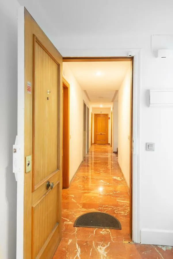 Apartment Alterhome Reina Mercedes Seville