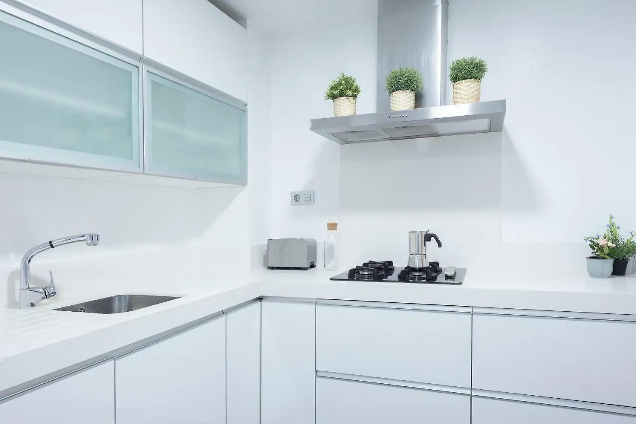 Apartment Alterhome Reina Mercedes Seville Spain